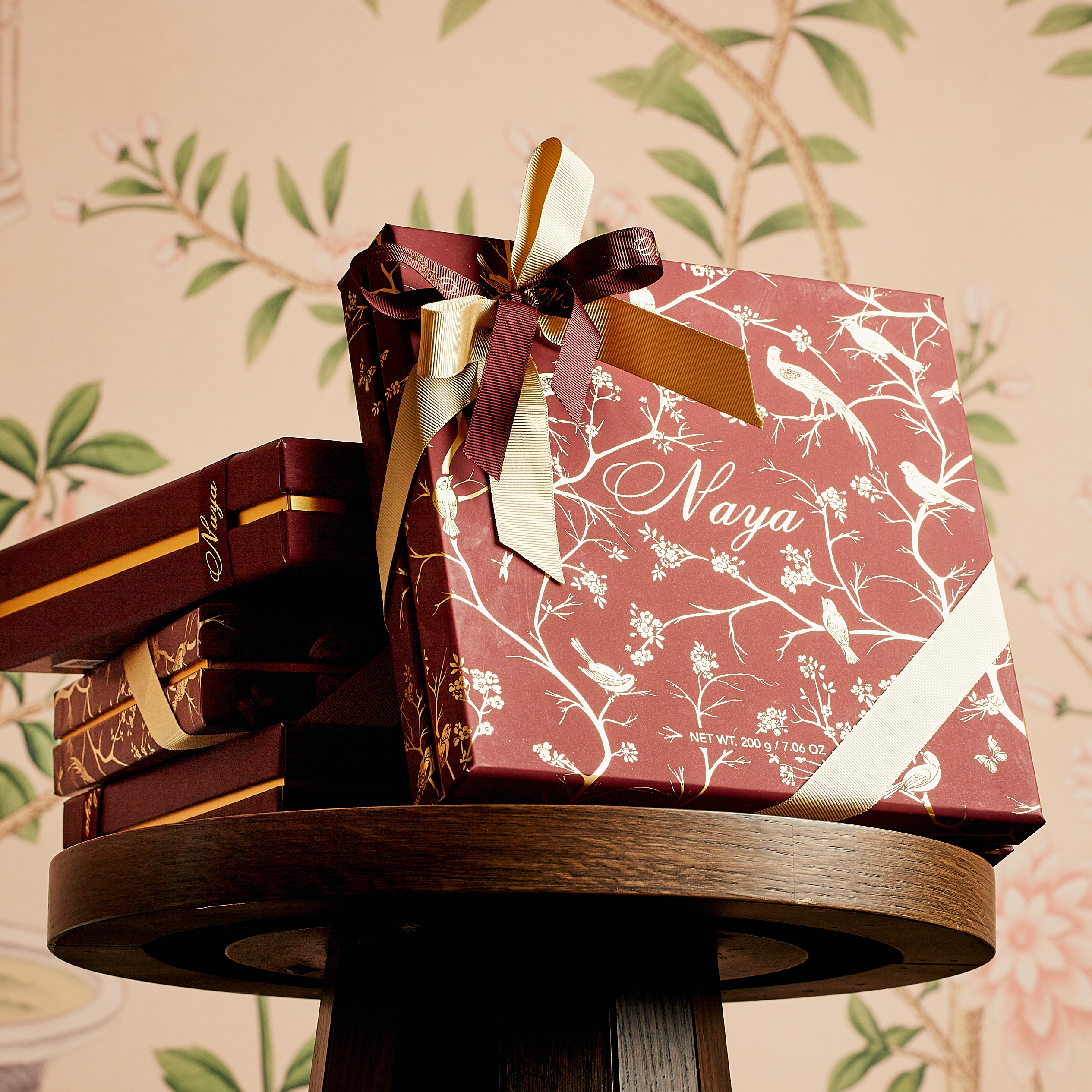 Burgundy Box Cream filling milk/chocolate £29