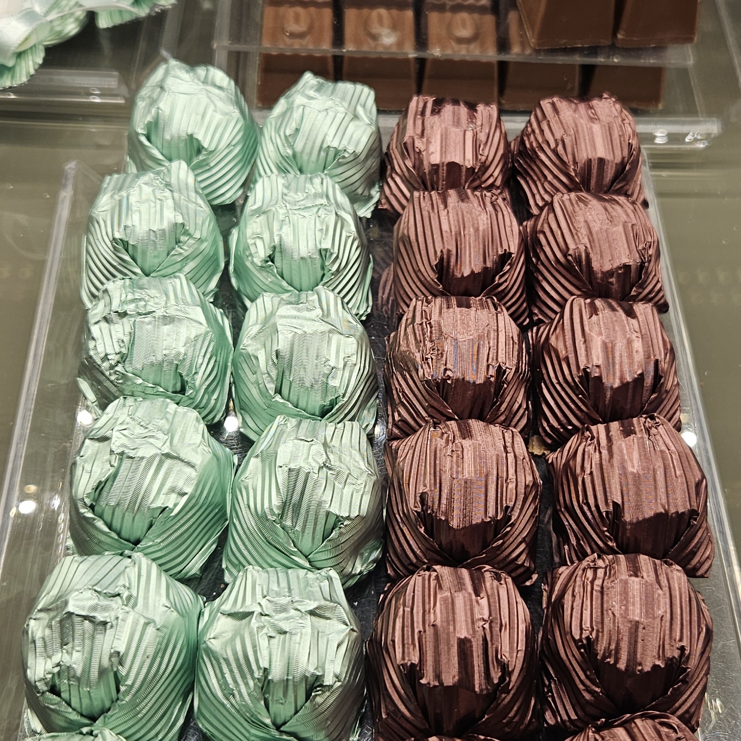 Chocolate Piece (Colour)