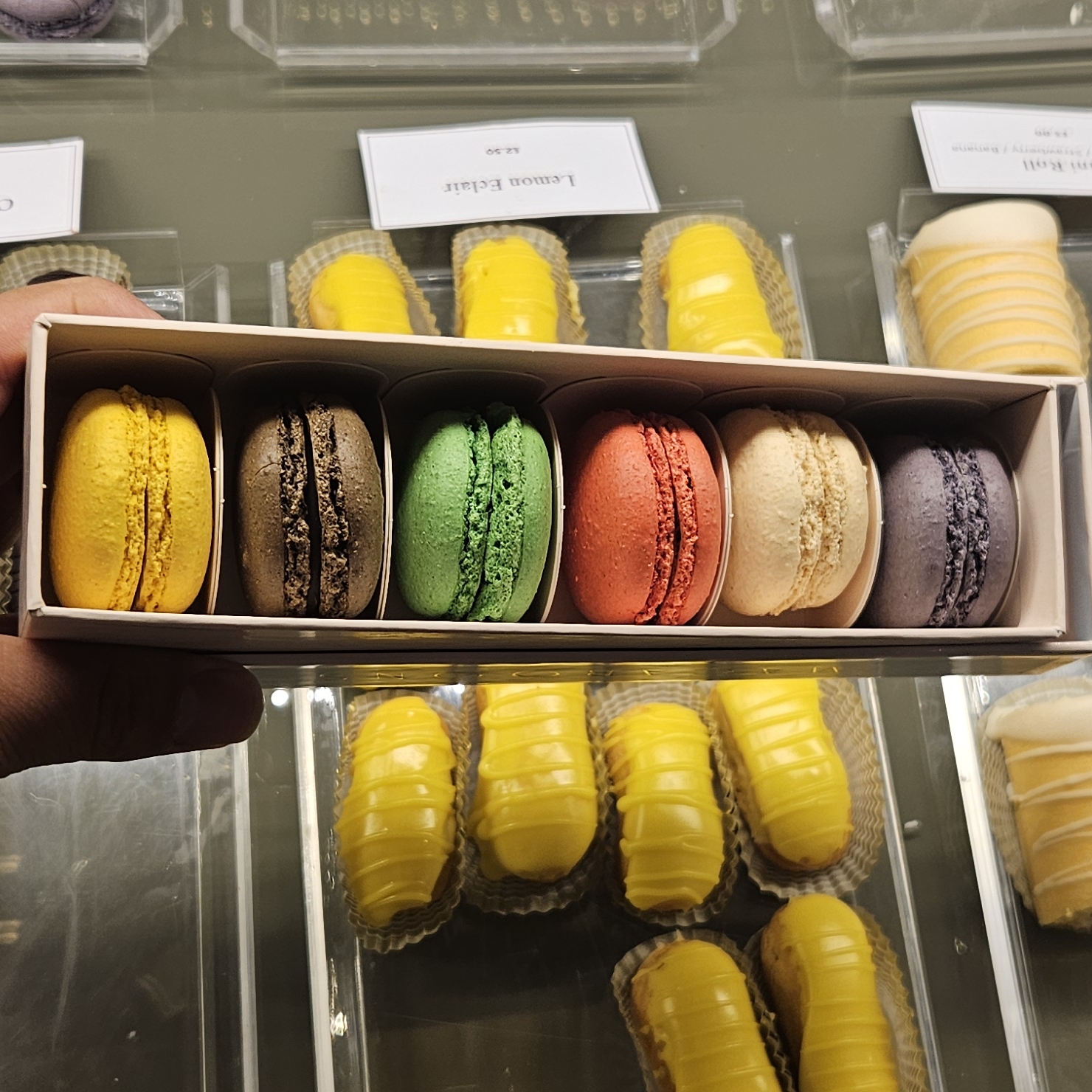 Macarons box